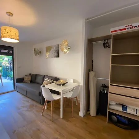 Les Jardins De La - Calme - Terrasse - Parking - 200m De La * Les Lecques